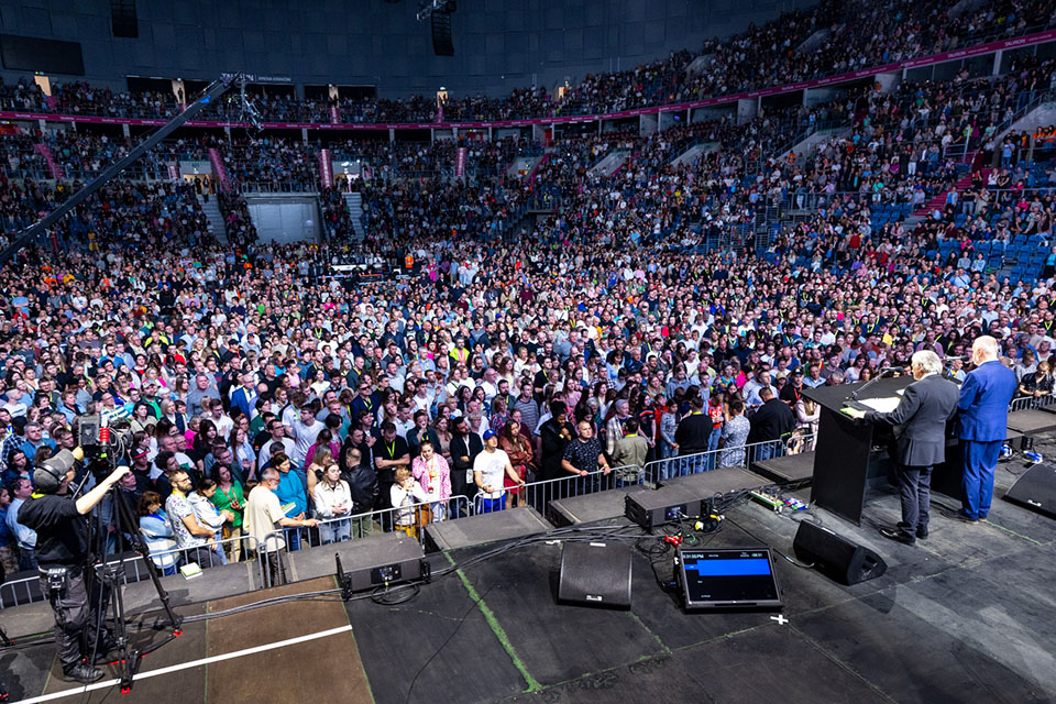 Franklin Graham preaching to thousands in Krakow, Poland.