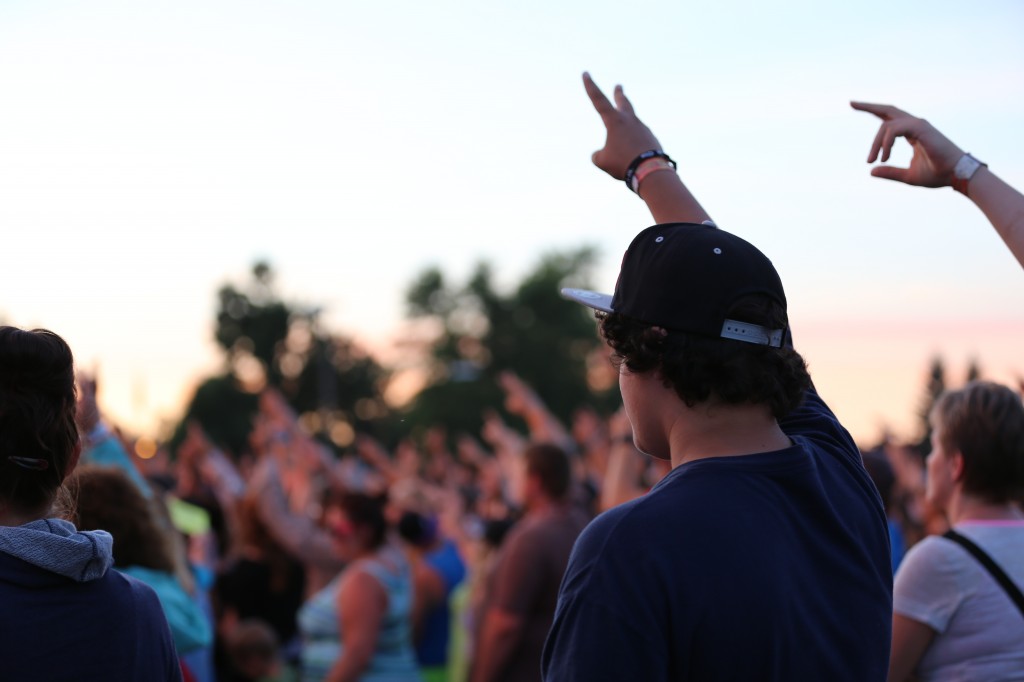 Creation Fest crowd holds up peace sign