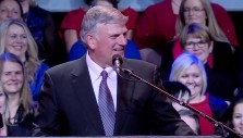 Franklin Graham preaches the gospel in Iceland