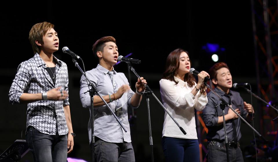 Asian contemporary Christian group 3RD WAVE Music took the stage first to perform.
