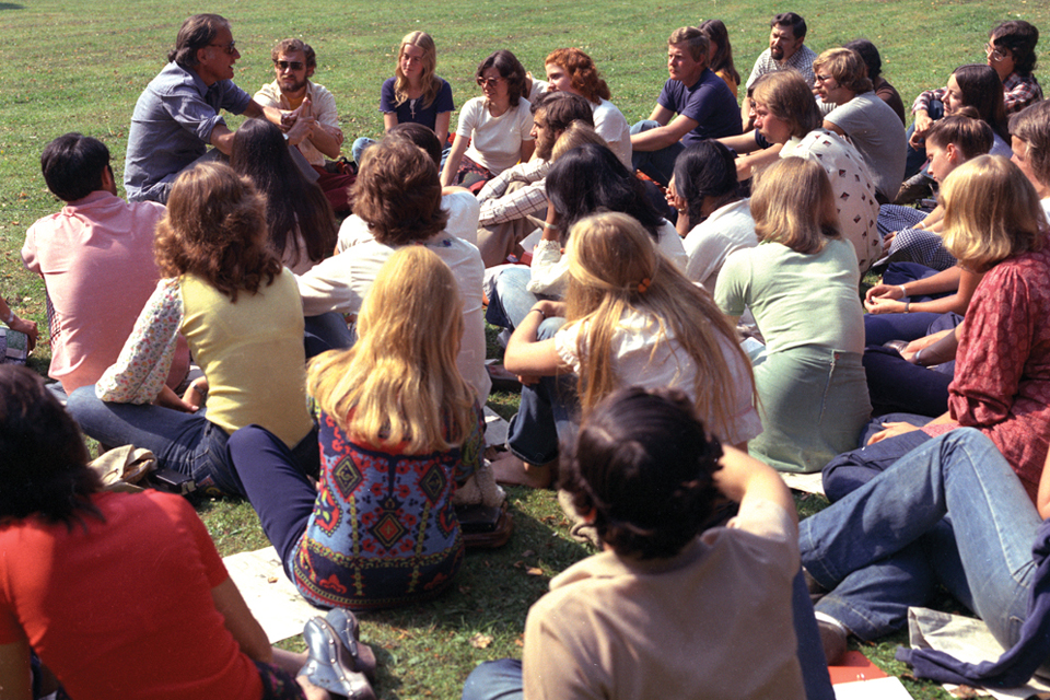 Billy Graham and students on lawn
