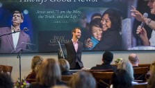 Nick Vujicic: ‘I don’t need arms and legs; I just need Him’