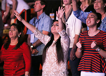 girls praising God