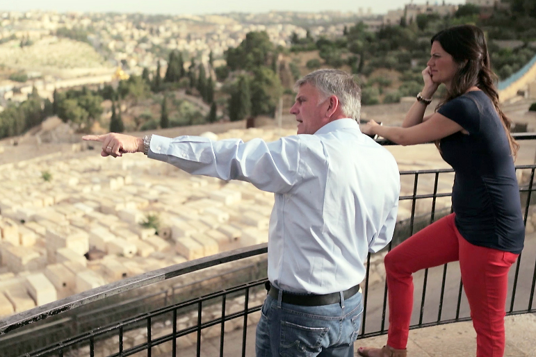 Cissie and her father Franklin Graham in Jerusalem