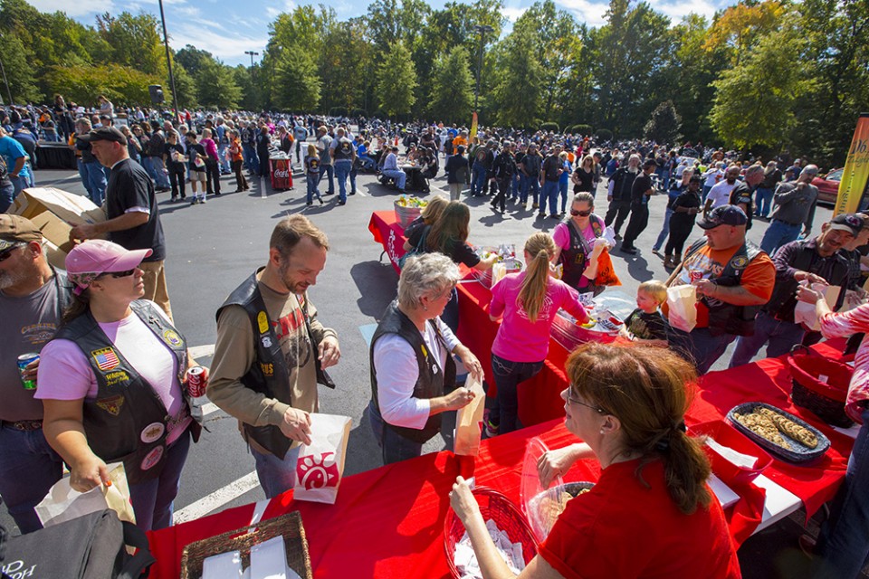 lunch line