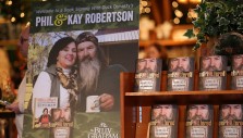 Photos: Book Signing with Duck Dynasty’s Phil and Kay Robertson