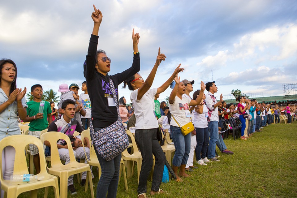 Women praising God