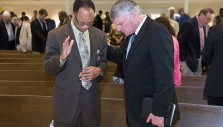 Franklin Graham Prays with Leaders in Birmingham, Alabama
