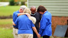 Rapid Response Team Chaplains Encourage SC Flood Victims