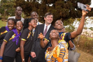 nickel_658619-960x640-will-g-selfie-uganda