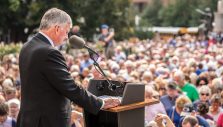<i>Decision Texas: The Lone Star Tour with Franklin Graham</i> Calling Texans to Prayer
