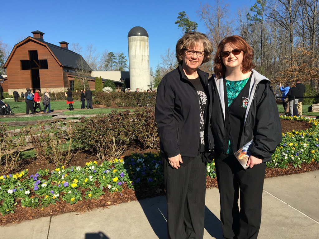 Sisters Sheri McGovern and Shana Lentz 