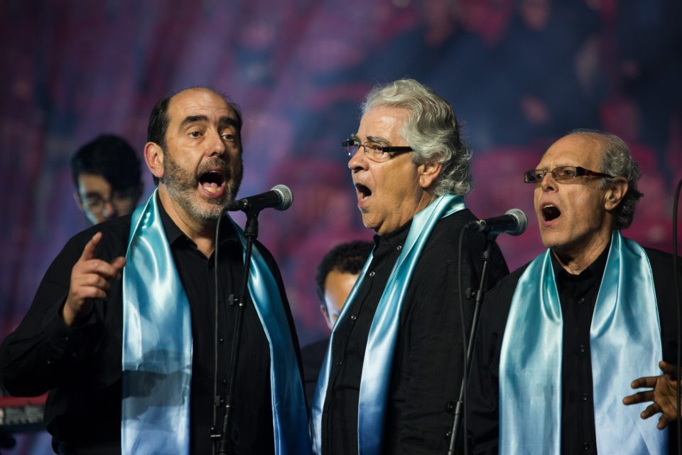men singing