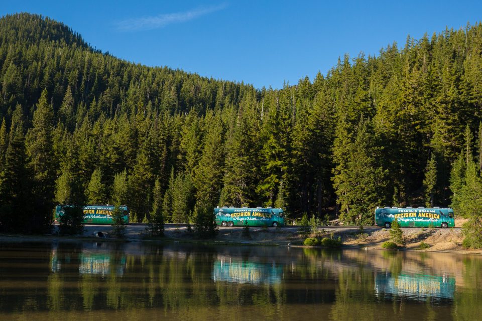 Pacific Northwest Tour buses