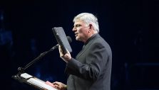 Franklin Graham: The Mighty Weapon of Prayer