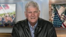 A 1-Minute Memorial Day Message from Franklin Graham