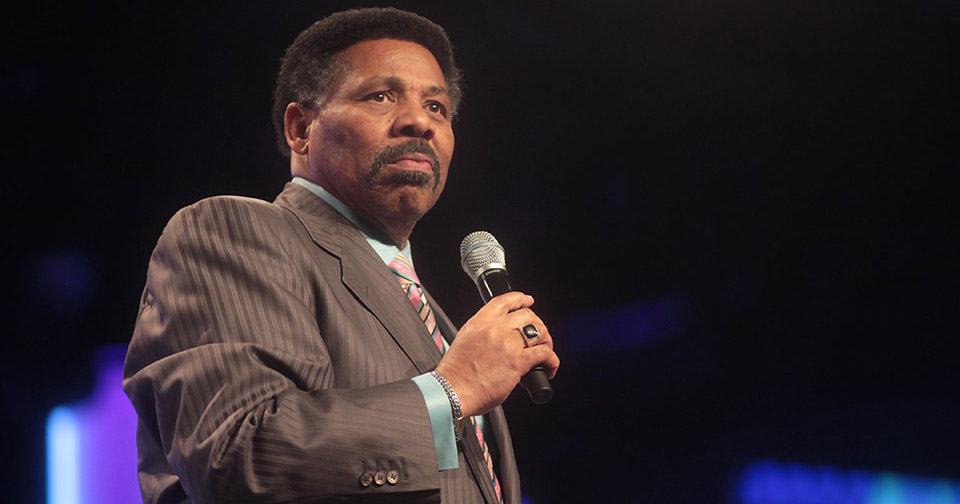 1200x630FBtonyevans-speaker-at-We-Are-One-Unity-Event-in-Ferguson