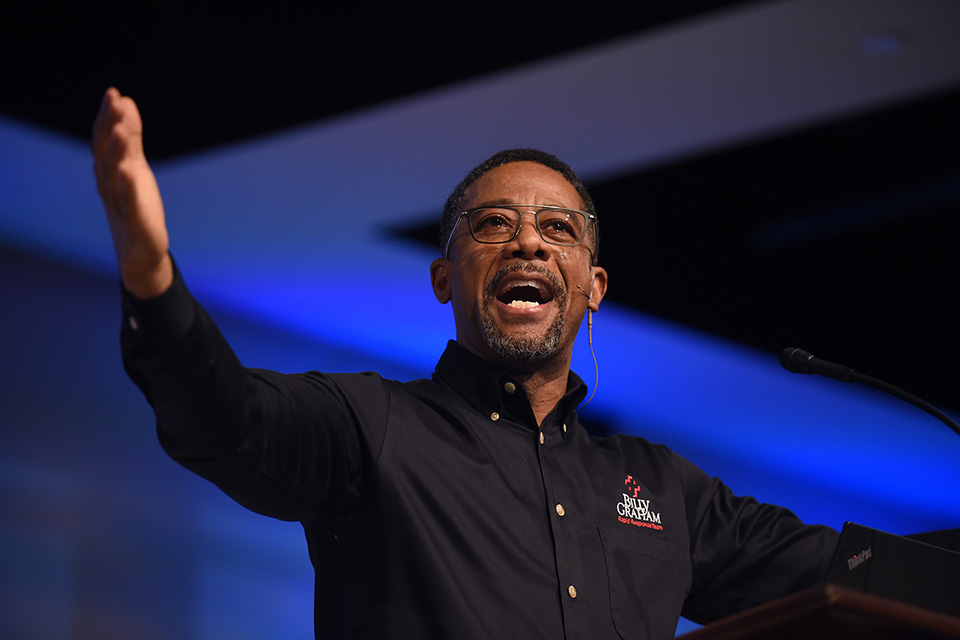 Kevin Williams delivers message at The Cove