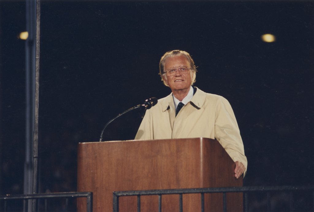 Billy Graham in pulpit
