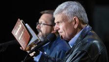 Franklin Graham: Good News in Times of Trouble