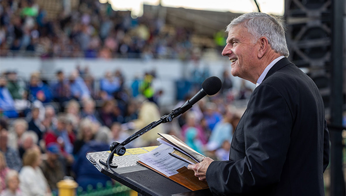 Franklin Graham's God Loves You Tour Coming to Tidewater Region