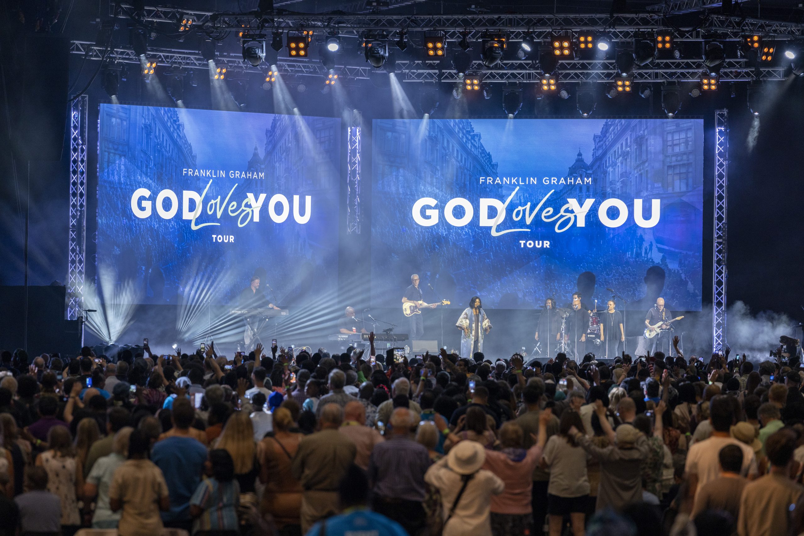 UK God Loves You Tour in London on July 16, 2022.