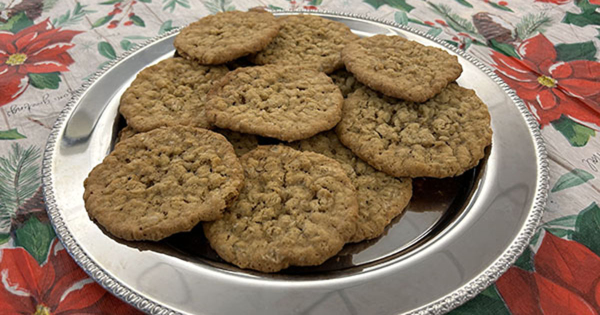 Ruth Bell Graham's Oatmeal Icebox Cookies Recipe