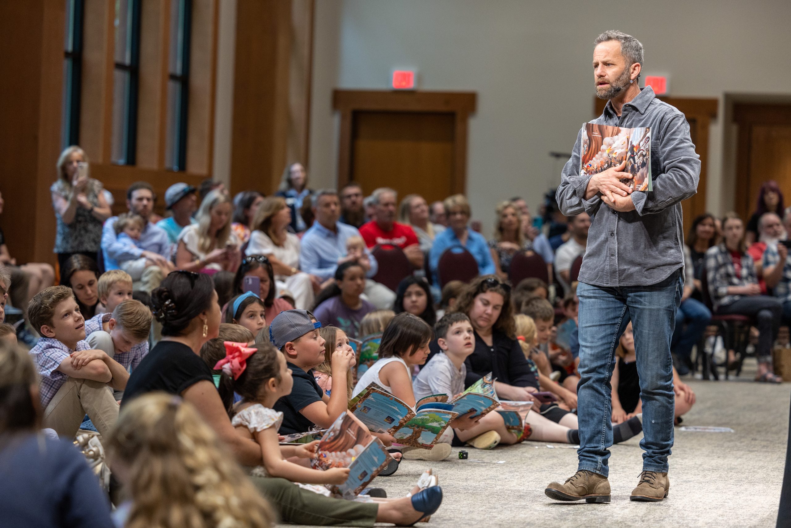 An Afternoon With Kirk Cameron Draws More Than 1,000 to Billy Graham