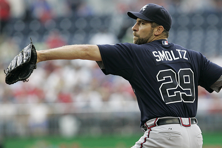 Smoltz ponders return to bullpen