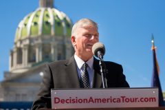 Harrisburg, Pennsylvania: Stop #44—Some 7,200 Pennsylvanians gathered at the Capitol at Soldiers & Sailors Grove in Harrisburg on Sept. 15, 2016, as part of the Decision America Tour.