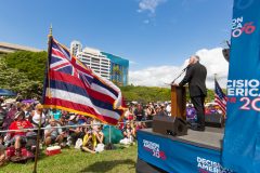 Honolulu, Hawaii: Stop #7 – Some 2,100 Hawaii residents gathered capitol’s front lawn in Honolulu on Feb. 24, 2016, as part of the Decision America Tour.