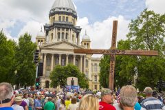 Springfield, Ill.: Stop #27 – Some 5,800 Illinois citizens gathered at the steps of the Lincoln Statue in Springfield on June14, 2016, as part of the Decision America Tour.