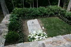 After a private funeral service on March 2, 2018, Billy Graham will be buried at the Billy Graham Library Prayer Garden, located at the Billy Graham Evangelistic Association in Charlotte. He will be laid to rest next to his wife Ruth, who was buried June 17, 2007.